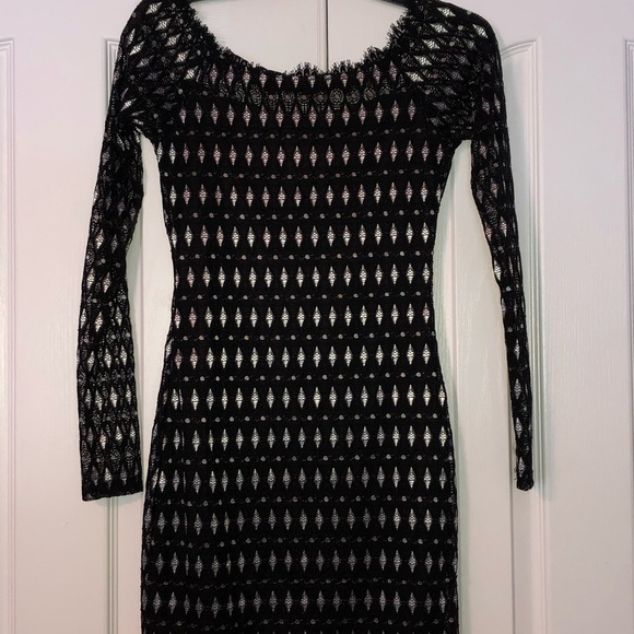 Silver and Black Netted Bodycon dress - Picture 6 of 6